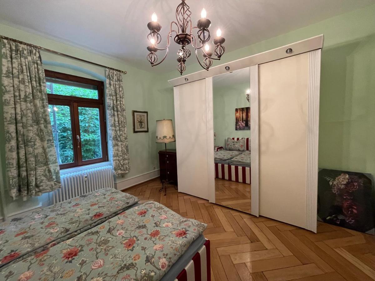 Zum Hoelltor Юберлинген Екстериор снимка